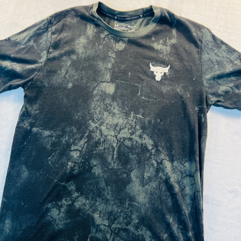 Under Armour Project Rock Men Small Green Acid Wash Brahma Bull T-Shirt HeatGear